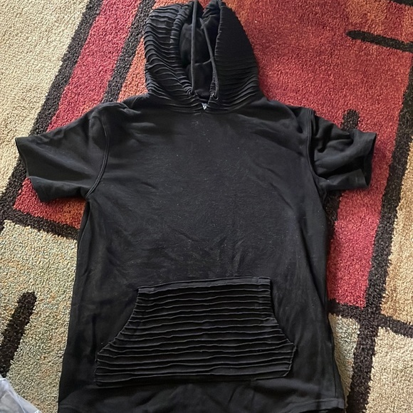 Men’s short sleeve‎ hooded shirt - Picture 1 of 4